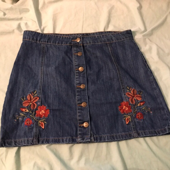 Embroidered Jean Skirt - Picture 4 of 4